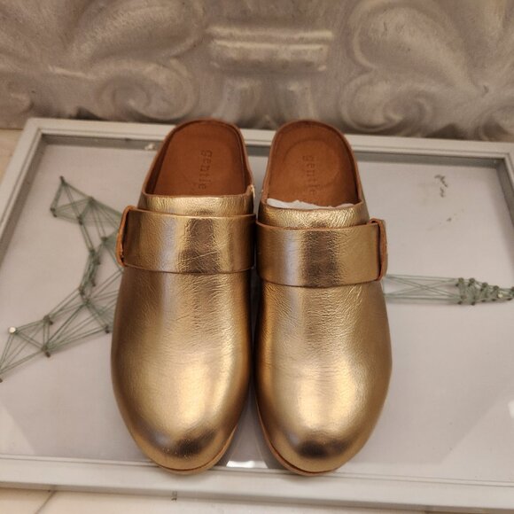 Gentle Souls by Kenneth Cole Henley Clogs. Gold Metallic. NWOT. Size 7 - Picture 4 of 10